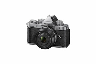 【極上品】Nikon F シルバー Nikon】待望の新色が登場！Zfシルバー先行レポート | THE MAP TIMES